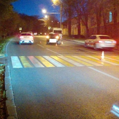 В Ставрополе переходившую дорогу по «зебре» школьницу сбила иномарка